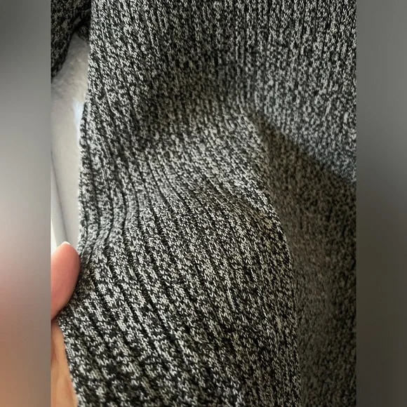 Laura Scott Knit Short Sleeve Sweater for Women (size small) - Picture 4 of 4